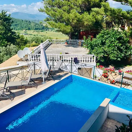 Дом отдыха Ermones Diamond